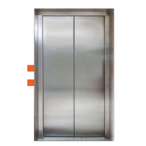 Automatic door central opening